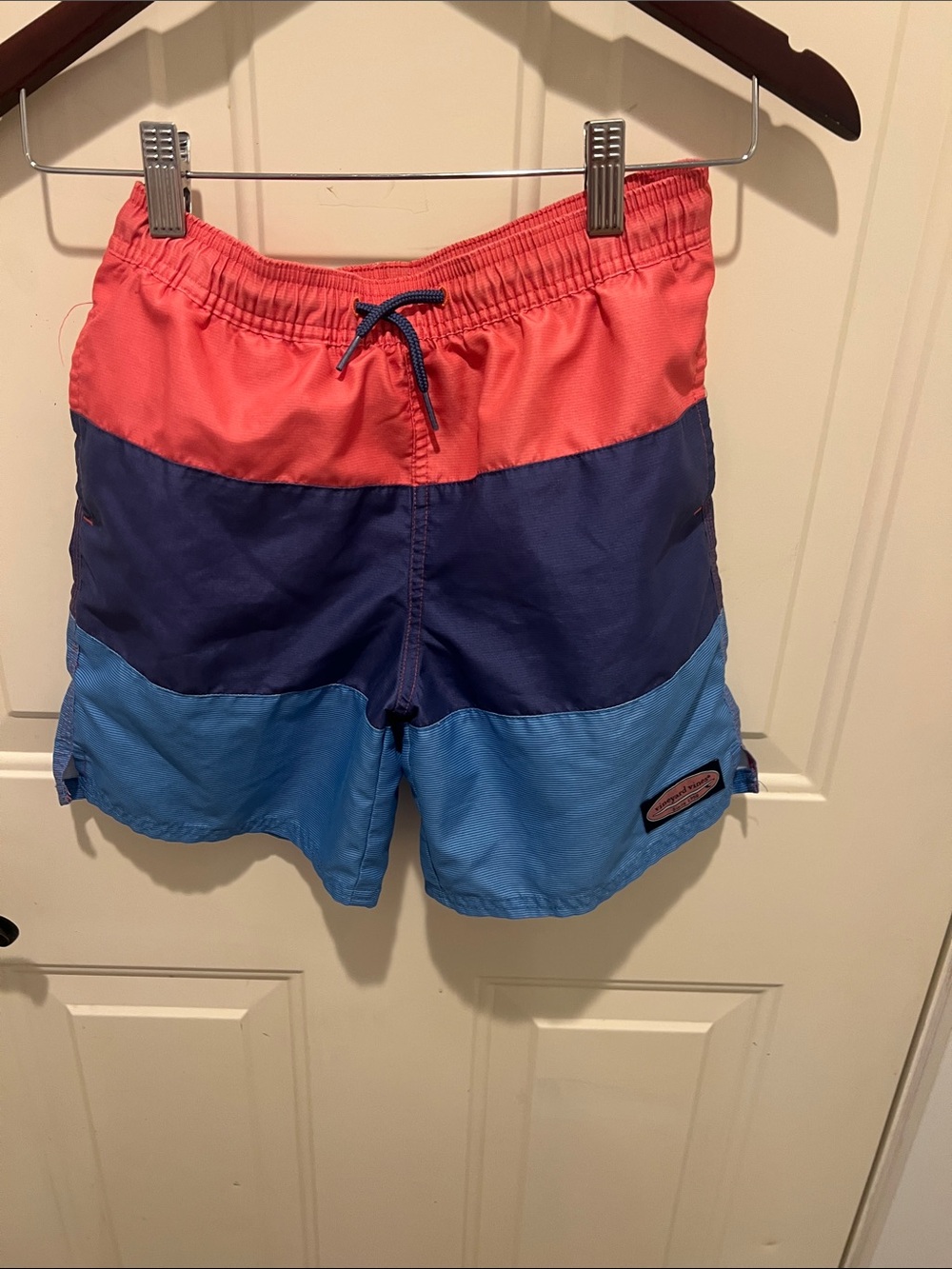 Vineyard Vines White boys small swim trunks
